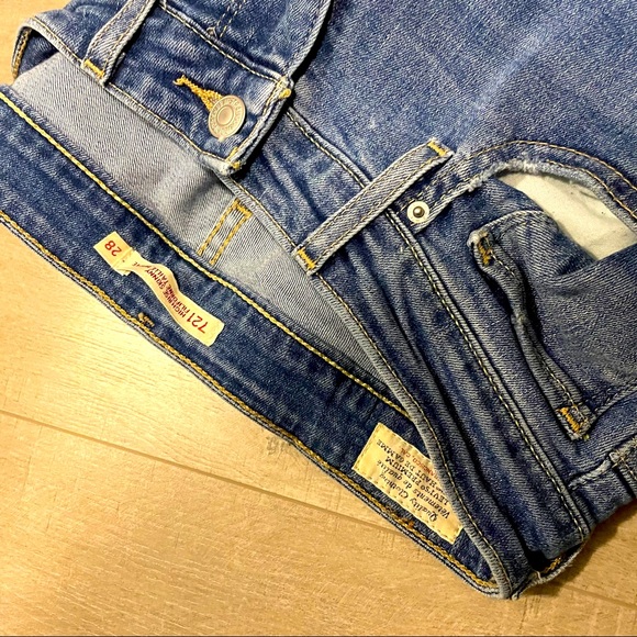 Levi’s Jeans Light Blue - Picture 3 of 4